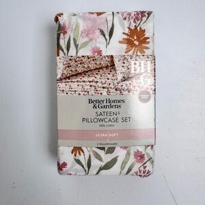 NWT Better Homes And Gardens Sateen Pillowcase Set Standard / Queen